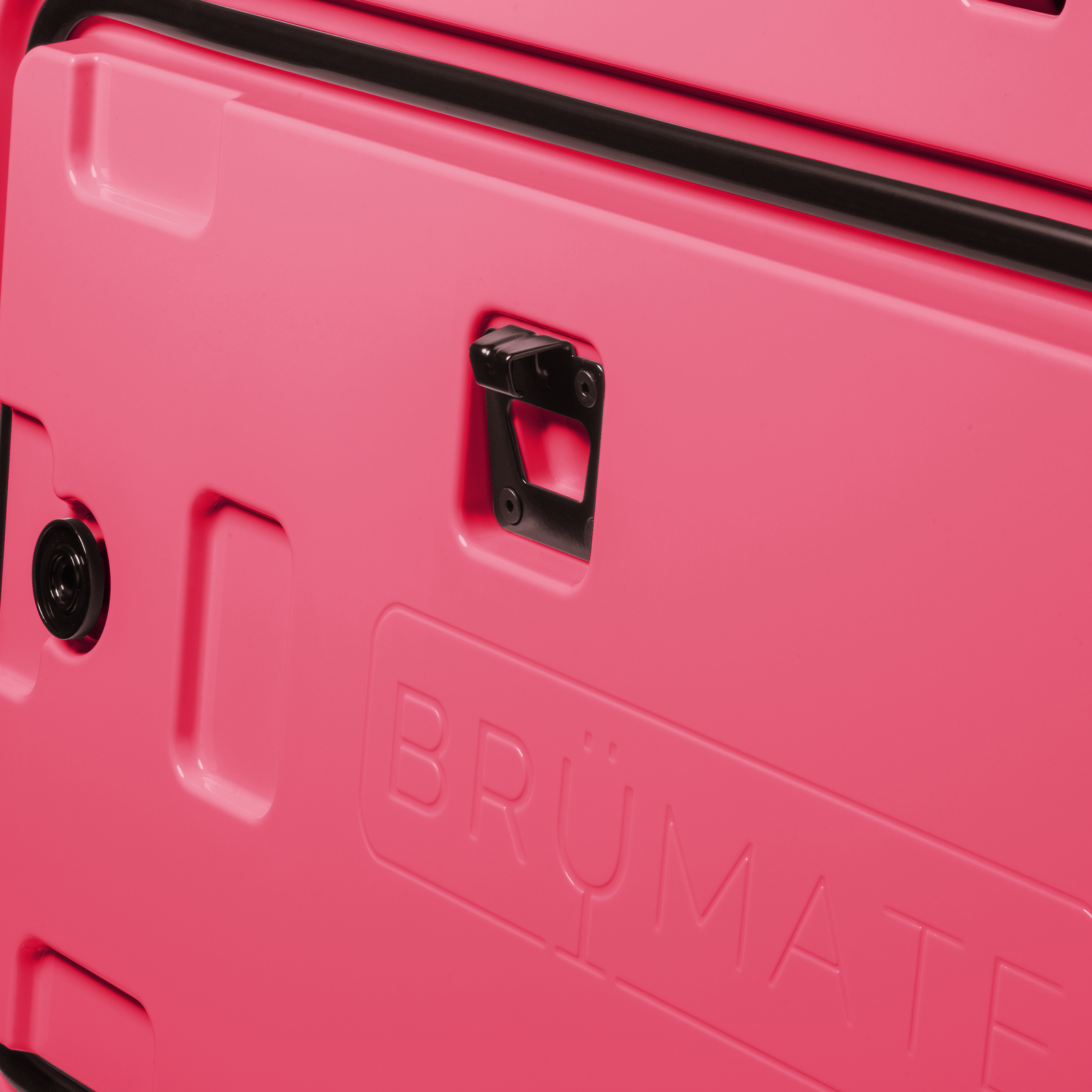 Br Tank 55-Quart Rolling Cooler